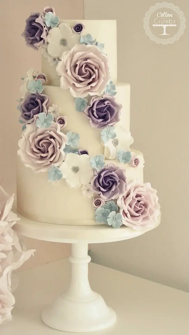 Wedding Cake Ideas: Sugar Flowers - Belle The Magazine