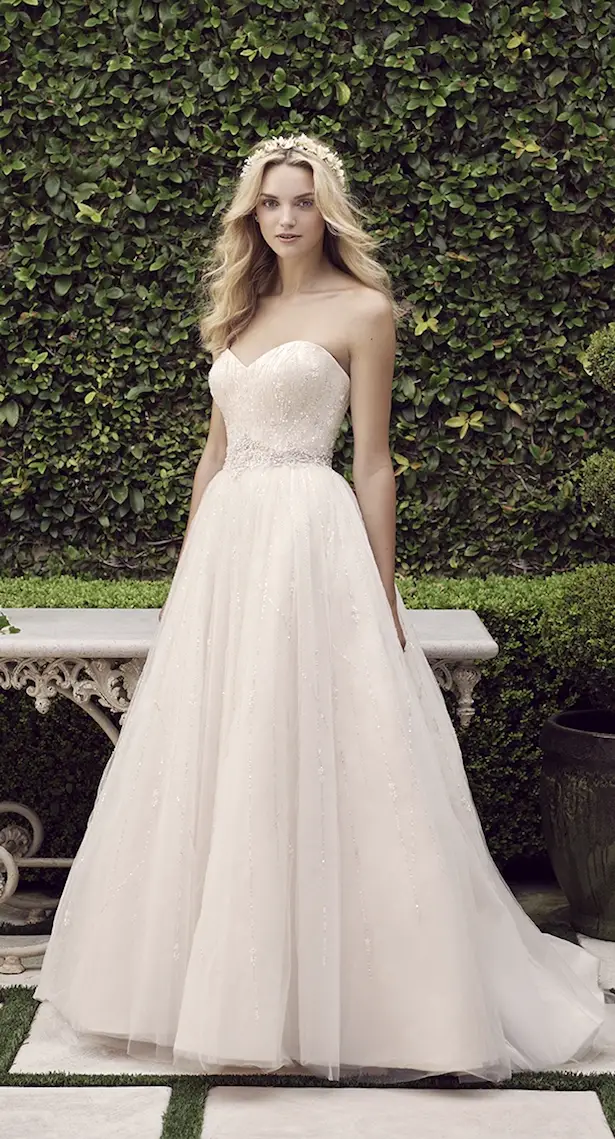 Casablanca-Spring-2016-Wedding-Dress-19.jpeg