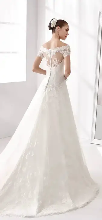 Aurora 2016 Bridal Collection by Nicole Spose Belle The Magazine
