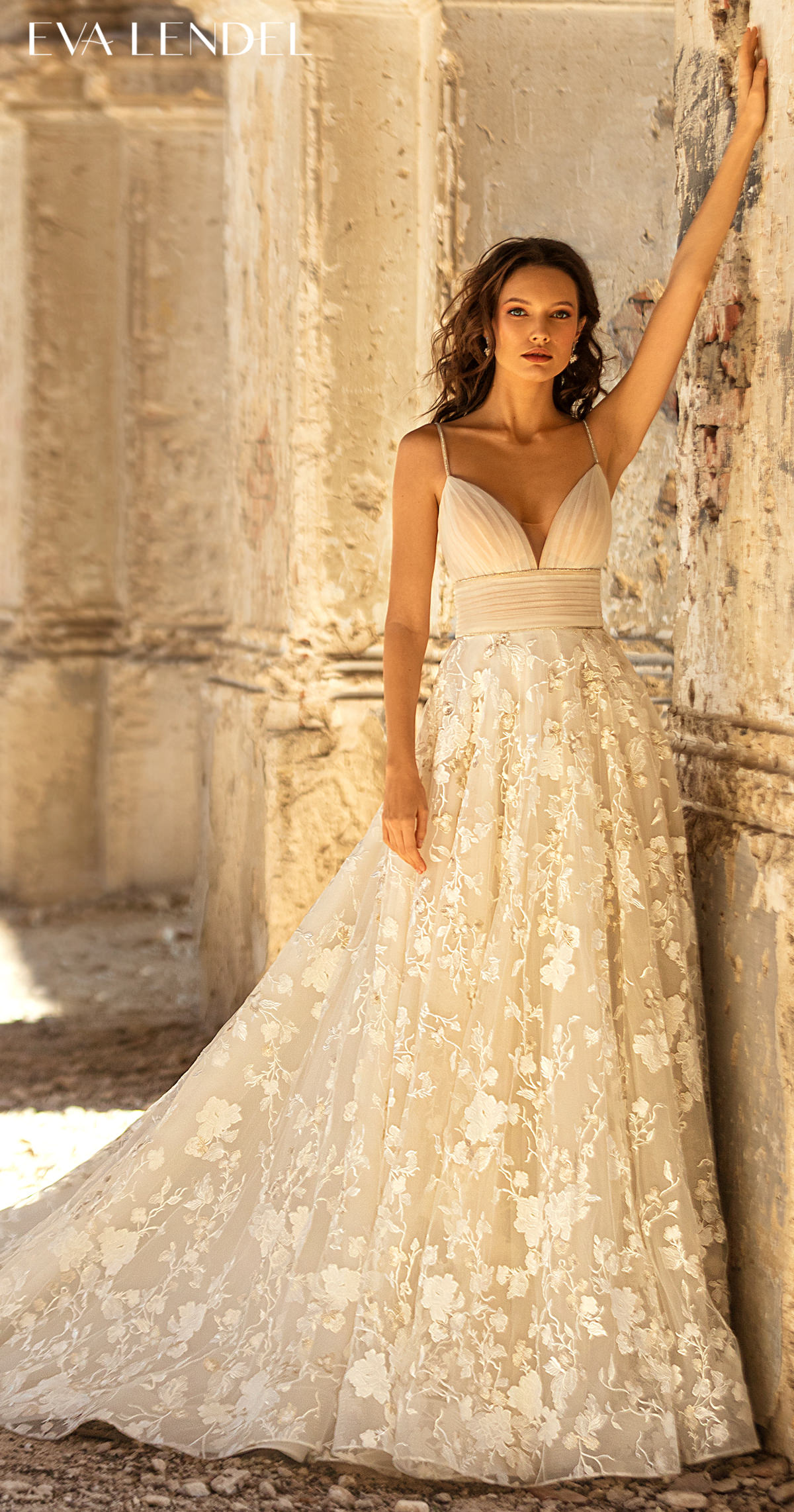 Eva Lendel Wedding Dresses 2021 and 2022 - Belle The Magazine Eva Lendel Wedding Dresses 2021 and 2022 - Belle The Magazine