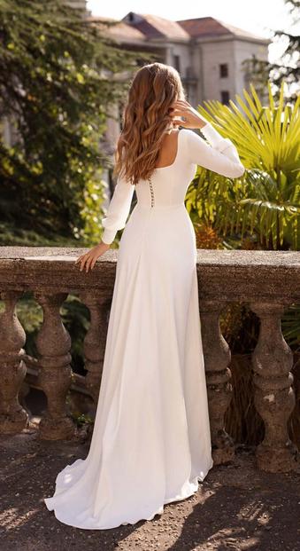 Beautiful and simple wedding dresses clearance