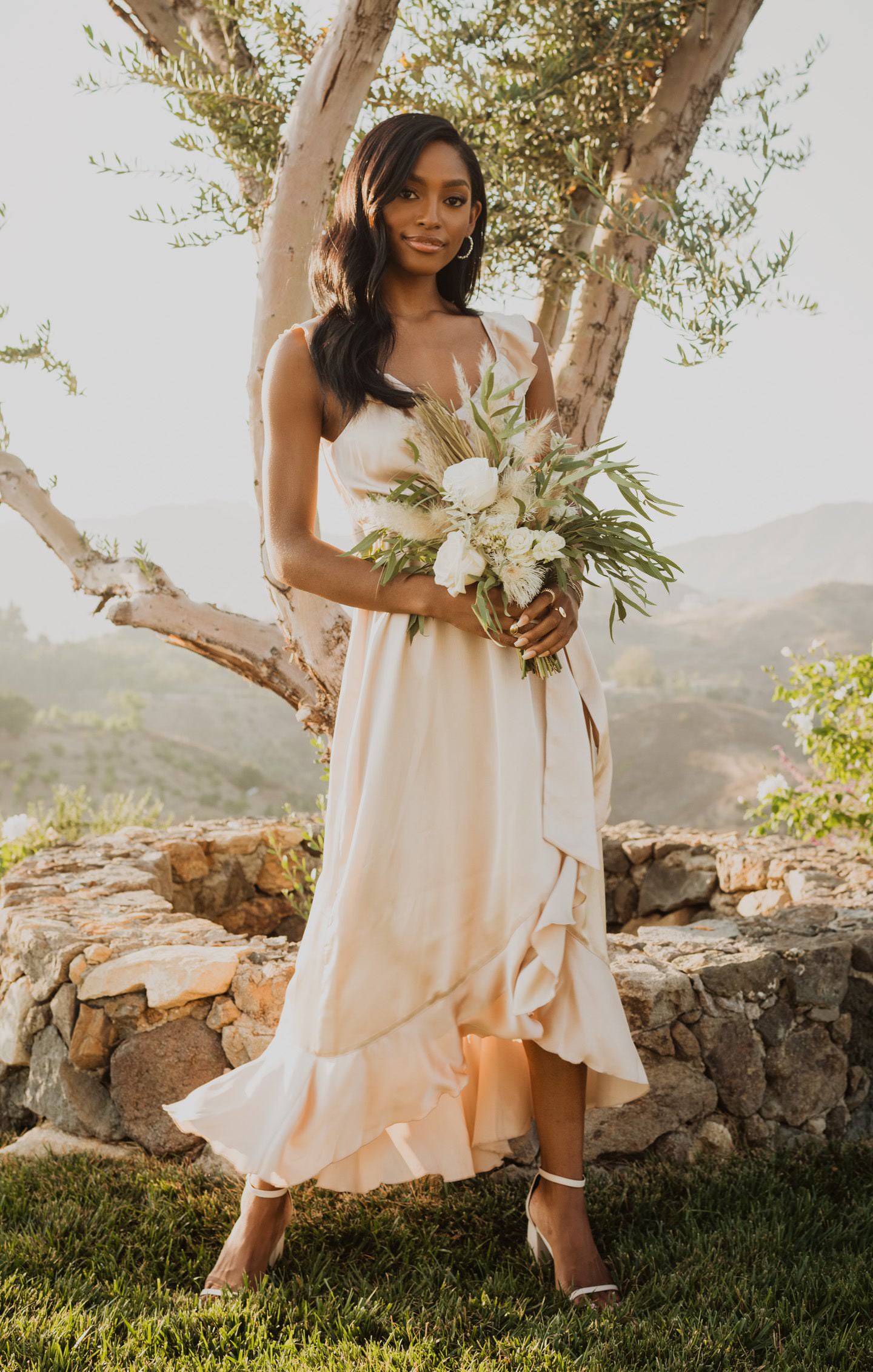 Champagne colored bridesmaids dresses best sale