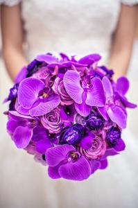 Wedding Bouquet Wraps, Holders and Handles Ideas - Belle The Magazine