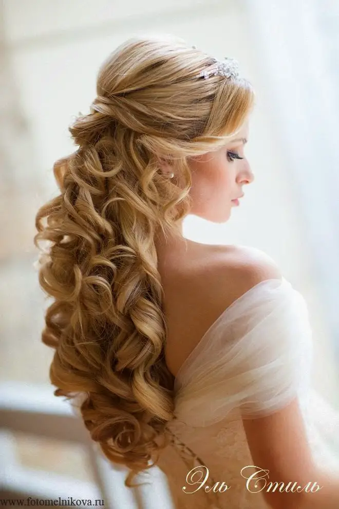 Steal-Worthy Wedding Hairstyles - Belle The Magazine