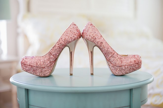 Real Wedding : Gold + Pink Makes Everything Sweet - Belle The Magazine