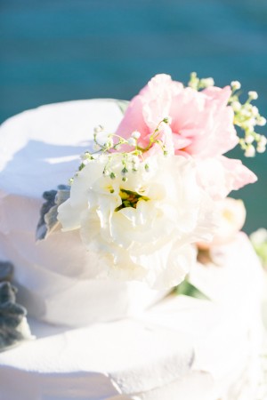 Wedding Cake Flowesr - Captured by Solie Designs