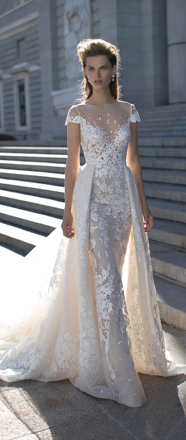 bridal dress with detachable skirt