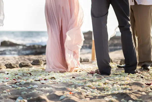 Beach wedding ceremony - Madison Baltodano Photography
