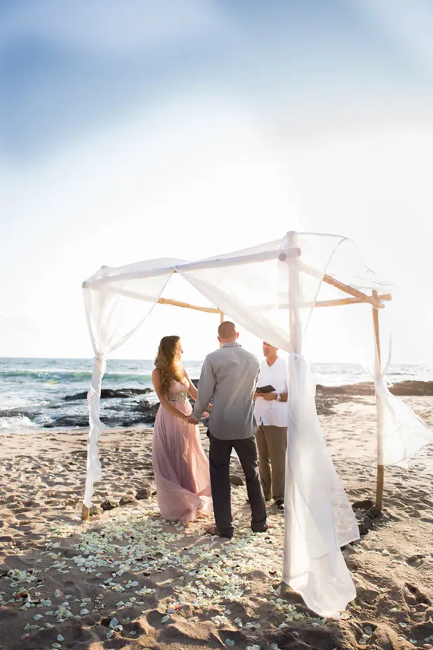Beach wedding ceremony - Madison Baltodano Photography