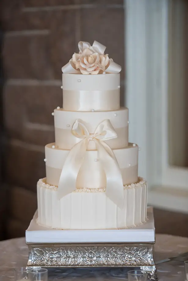 Ivory cake - Michael David Photography