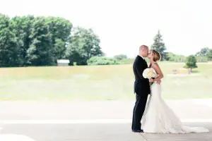 Romantic Wedding photo ideas - Dan and Melissa