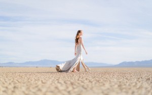 Romantic desert bride - Rewind Photography