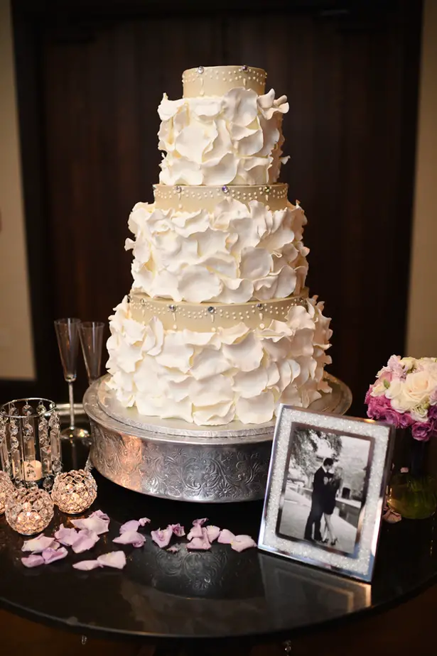 Wedding cake table - Fairy Tale Photography