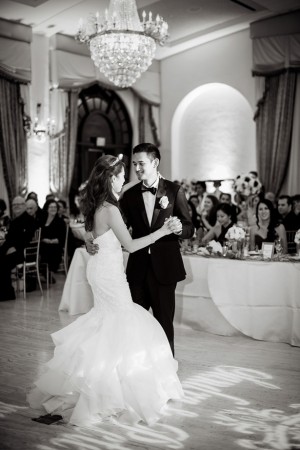 Wedding first dance - William Innes Photography