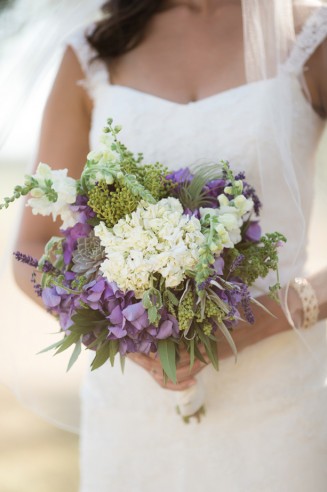 Purple Wedding Bouquets - Belle The Magazine