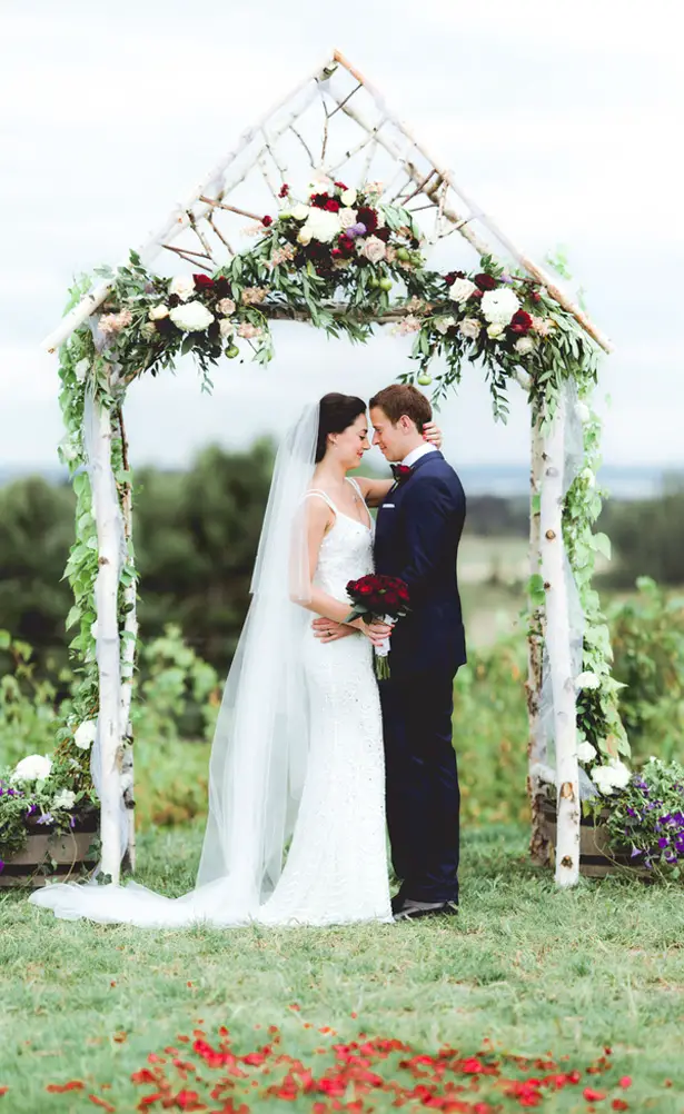 Beautiful Farme Weding - Dan and Melissa
