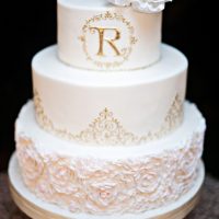 Classic Wedding Cake - Kristen Weaver Photography
