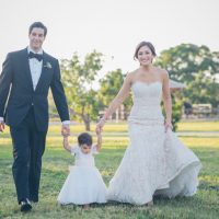 Family Wedding photo ideas - Kane and Social