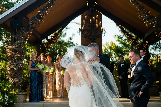 Wedding ceremony - Shawna Hinkel Photography