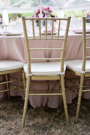 Wedding table escape - Laura Elizabeth