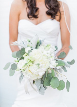 White wedding bouquet - Blaine Siesser Photography