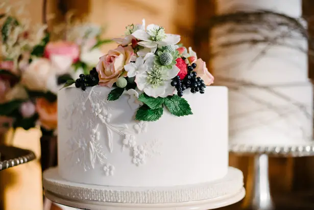 Wedding cake - Luv Lens Photography