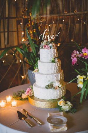 White wedding cake - Adriane White Photography