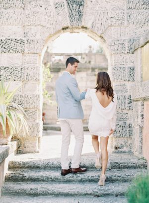 Engagement photo idea - Melanie Gabrielle Photography