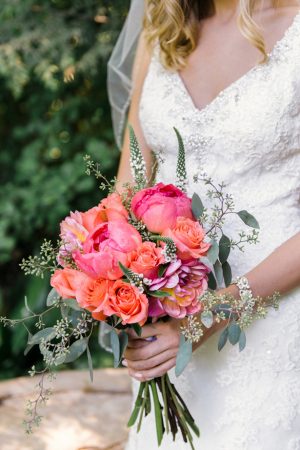 Pink wedding bouquet - L'Estelle Photography