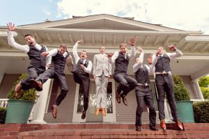 Fun groomsmen photo - Suzanne Rothmeyer Photography