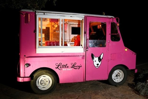 Wedding donuts truck - Hyde Park Photo