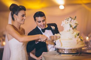 Wedding cake cutting - Kane and Social