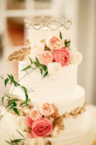 Romantic Edible Flowers Cake – Luxury Wedding Cake Design