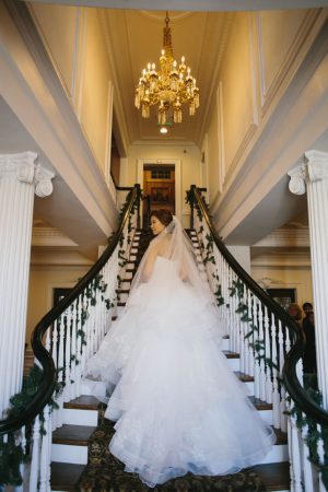 Beautiful bridal photo - OLLI STUDIO