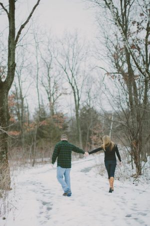 Beautiful winter engagement - Shaunae Teske Photography