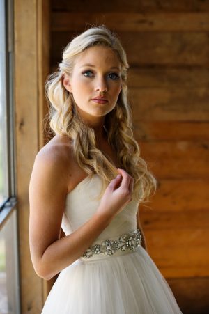 Bridal hairstyle ideas - Jenna Leigh Wedding Photography