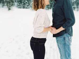 Engagement picture - Mallory Renee Photography