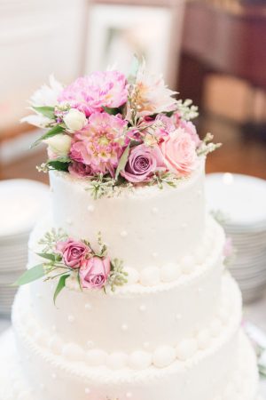 Floral wedding cake - Christa Rene Photography