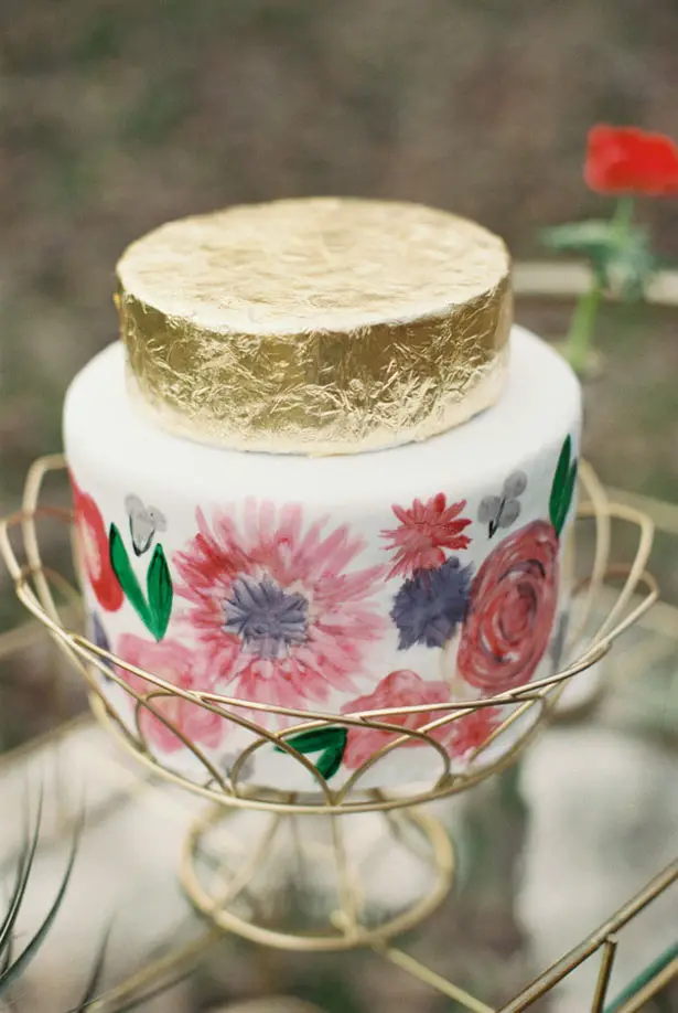 Gold wedding cake - Sharon Nicole Photography