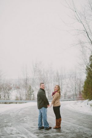 Outdoor engagement pictures - Shaunae Teske Photography
