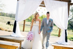 Outdoor wedding ceremony- Jenna Leigh Wedding Photography