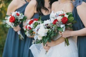 Red bridesmaid bouquet - OLLI STUDIO
