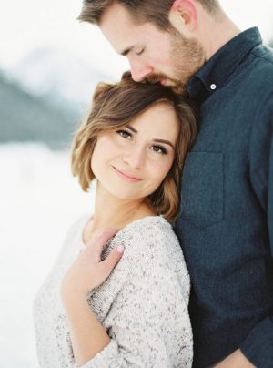 Romantic engagement picture ideas - Mallory Renee Photography