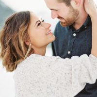 Romantic engagement picture inspiration - Mallory Renee Photography