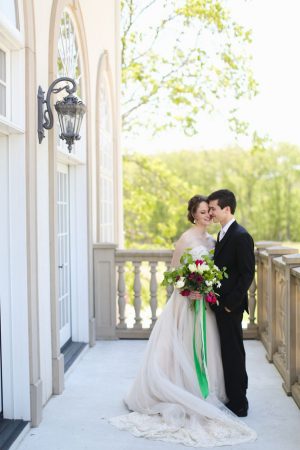 Romantic wedding picture - Sarah Goodwin Photography