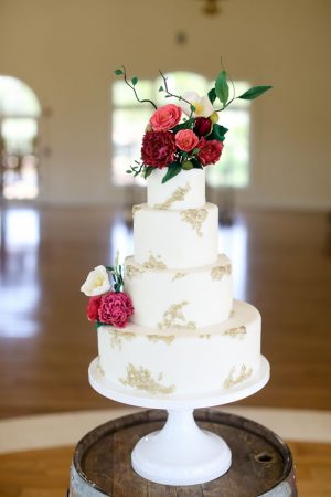 Tall wedding cake - Sarah Goodwin Photography