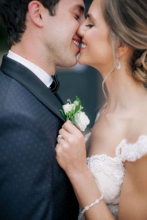 Wedding kiss - Clane Gessel Photography