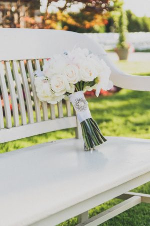 White wedding bouquet - Studio De Jonge