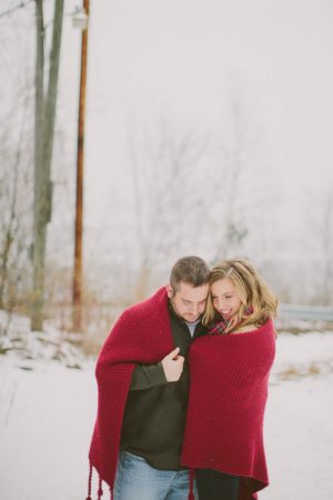 Winter engagement photo ideas - Shaunae Teske Photography