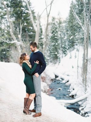 Winter engagement pictures - Mallory Renee Photography